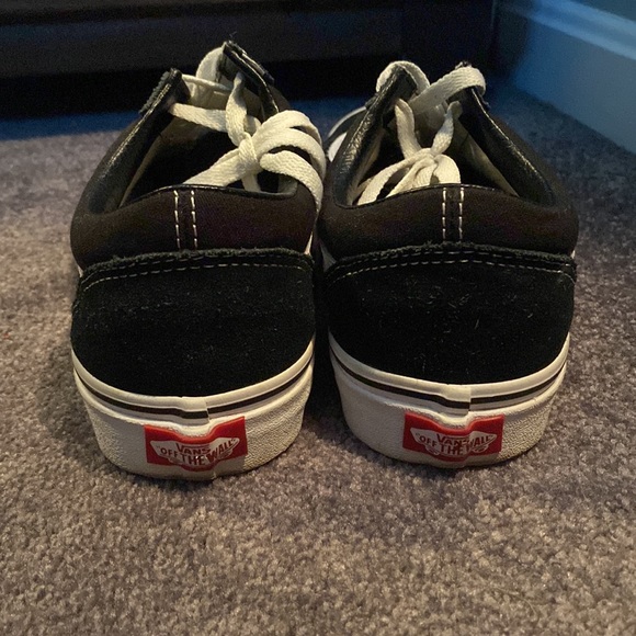 Vans - Picture 3 of 5